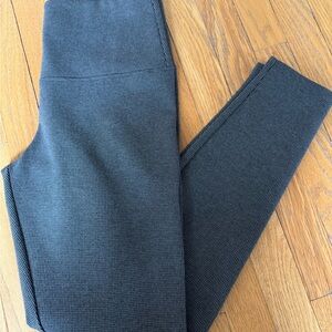 Lysse Black Textured Leggings